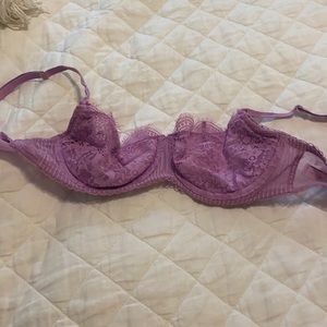 victoria’s secret lace bra